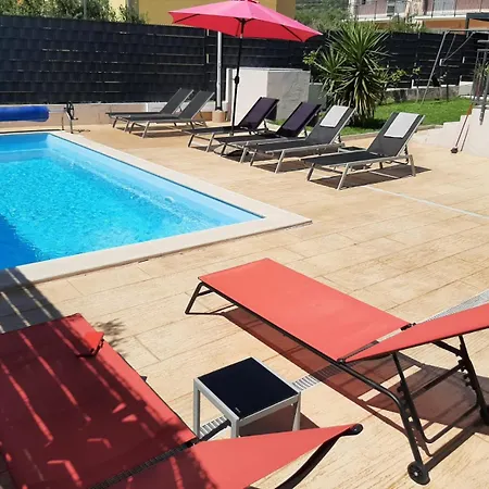 Emanuela With Heated Private Pool, Bbq
